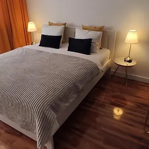Comfortable Old Town/new Appartamento
